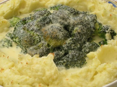Med en crispigt ångkokad broccoli i gratängen blir det en underbar vegetarisk maträtt.